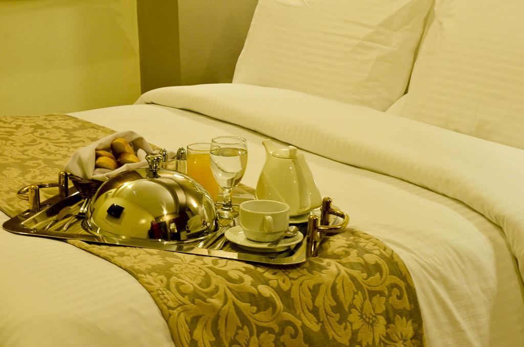 Pghi Hotel Quezon City Kültér fotó