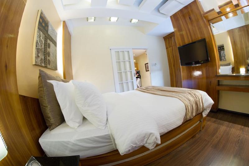 Pghi Hotel Quezon City Kültér fotó