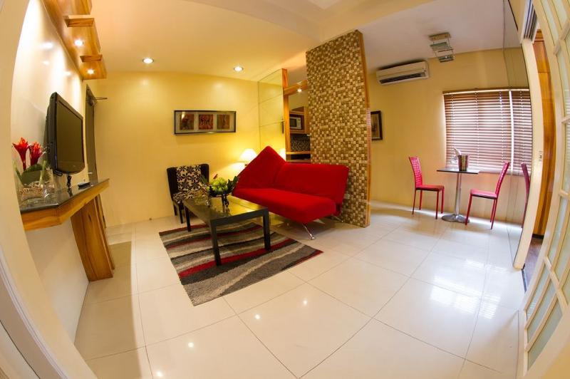 Pghi Hotel Quezon City Kültér fotó