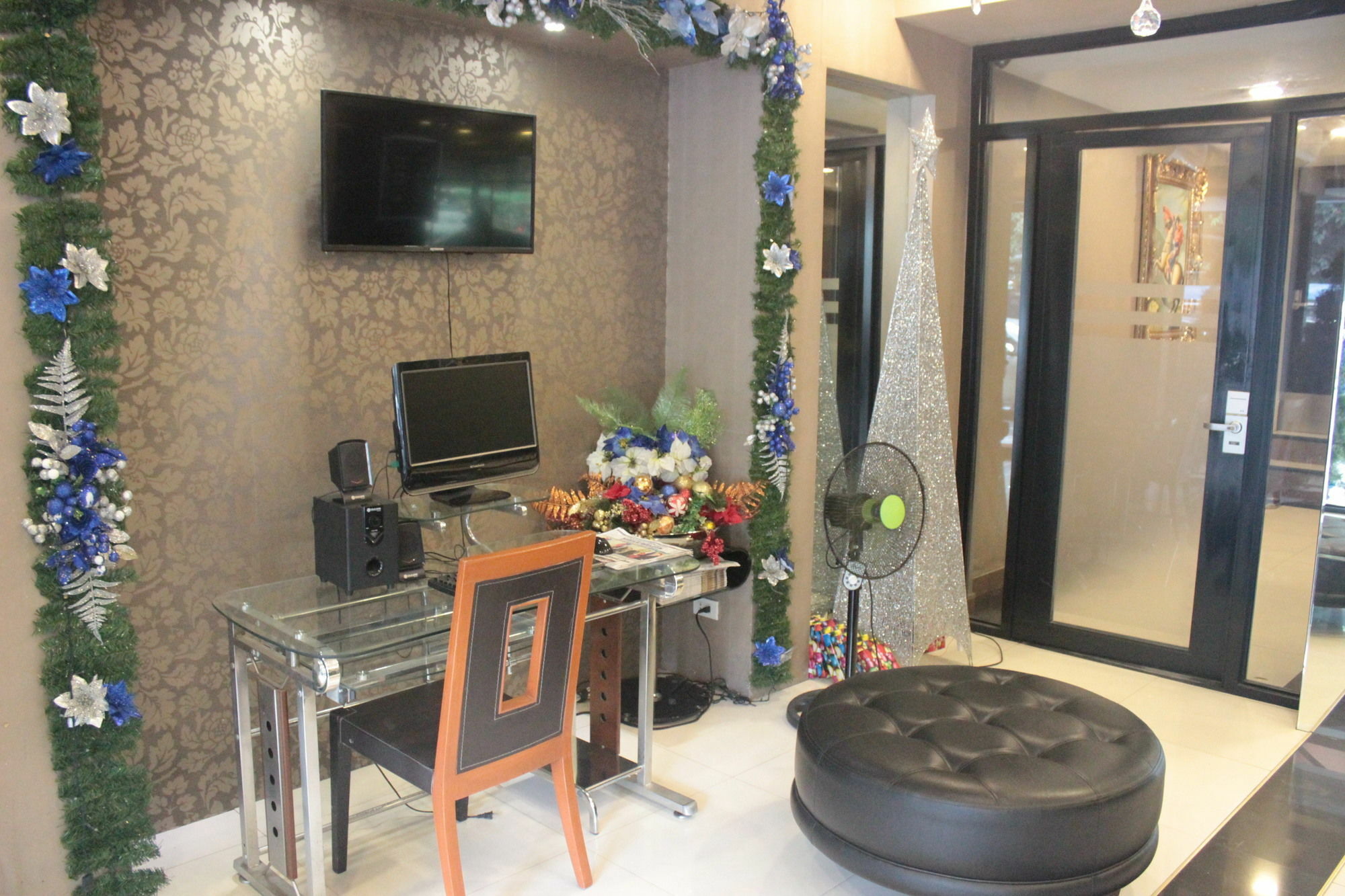 Pghi Hotel Quezon City Kültér fotó